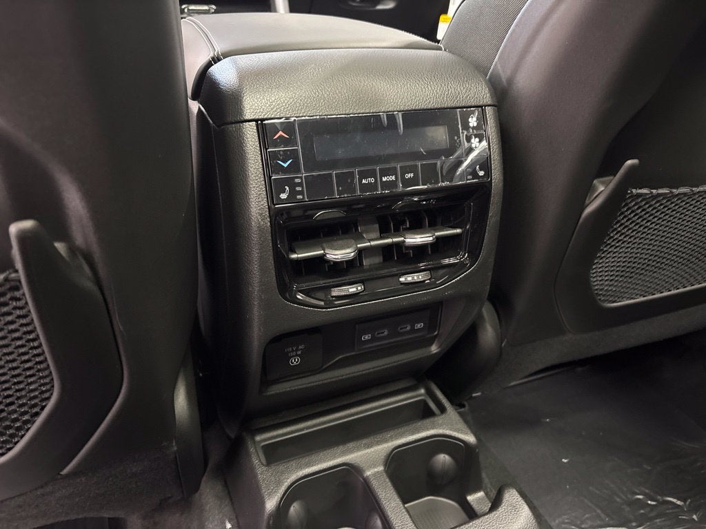 2027 Jeep Grand Cherokee L GRAND CHEROKEE L LIMITED RESERVE 4X4