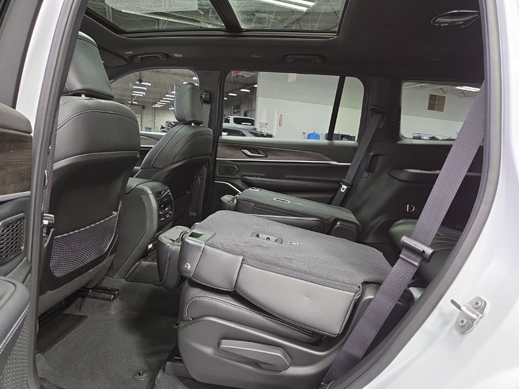 2026 Jeep Grand Cherokee L GRAND CHEROKEE L LIMITED 4X4