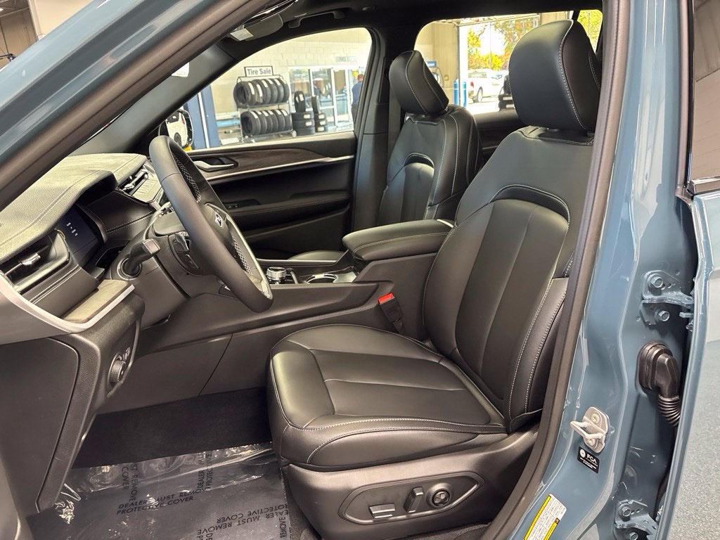 2027 Jeep Grand Cherokee L GRAND CHEROKEE L LIMITED 4X4