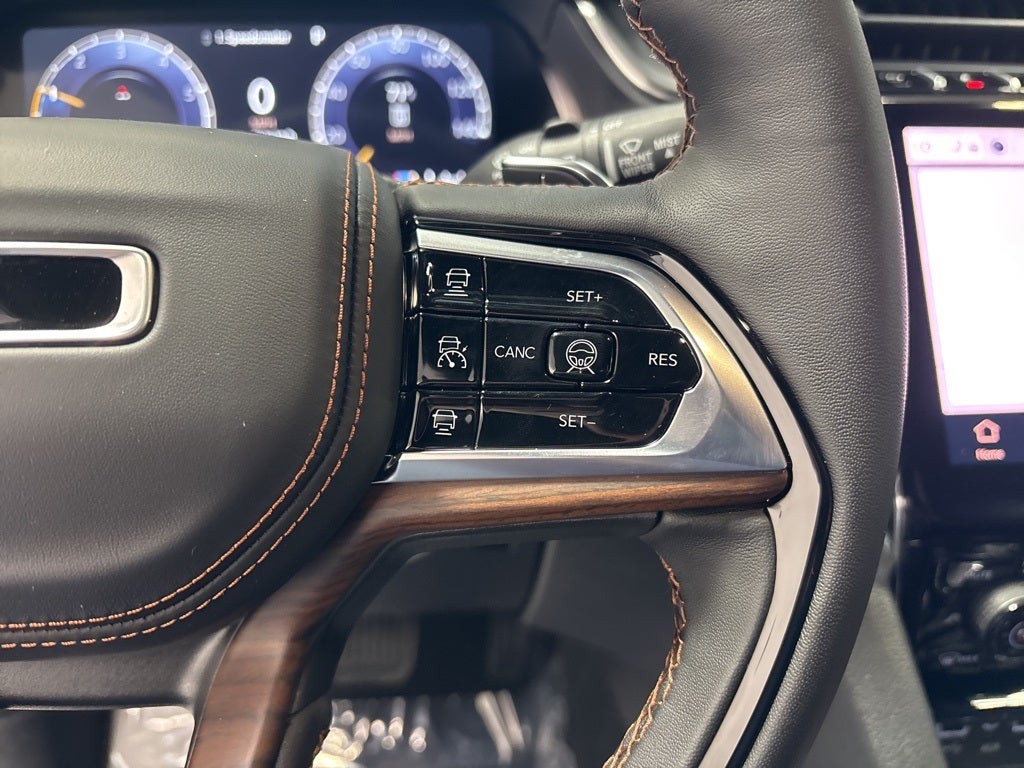 2025 Jeep Grand Cherokee L GRAND CHEROKEE L SUMMIT 4X4