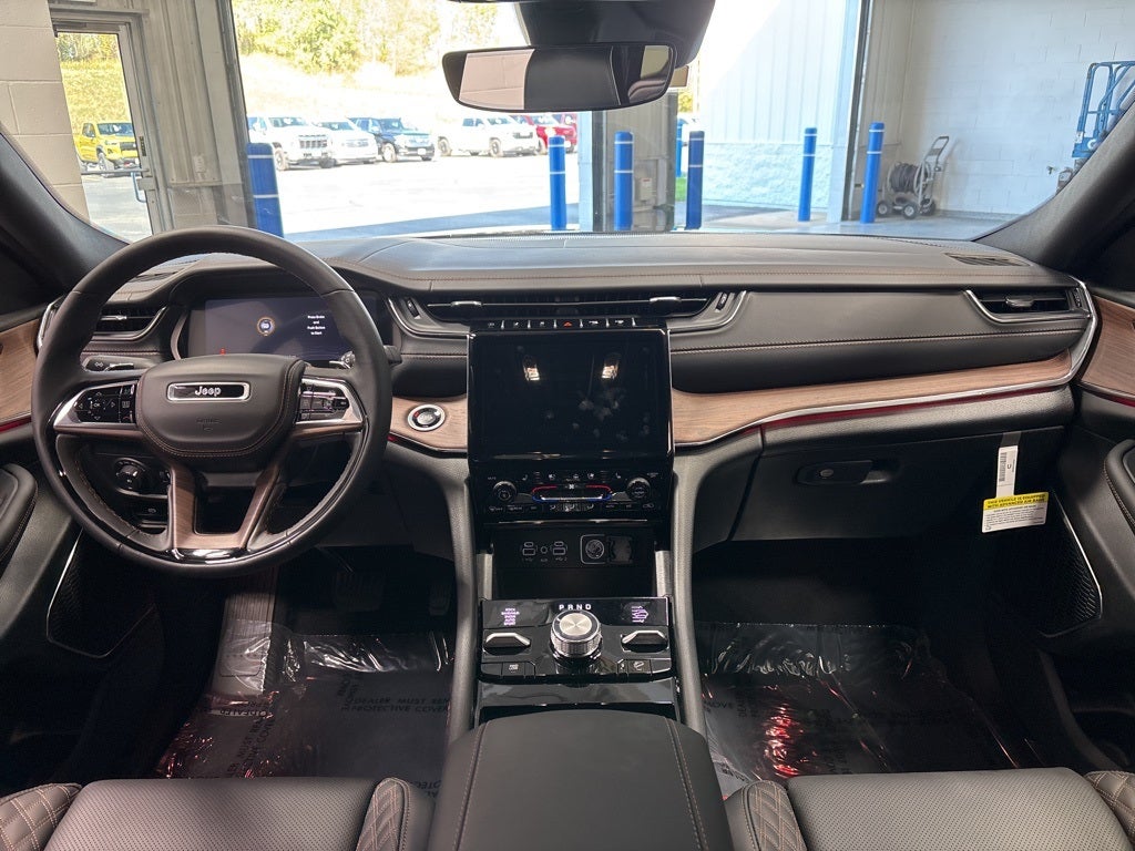 2025 Jeep Grand Cherokee L GRAND CHEROKEE L SUMMIT 4X4