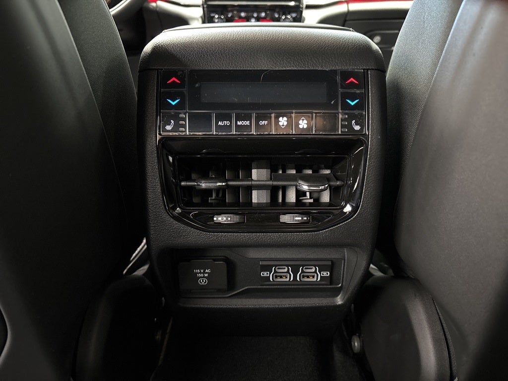 2025 Jeep Grand Cherokee L GRAND CHEROKEE L SUMMIT 4X4