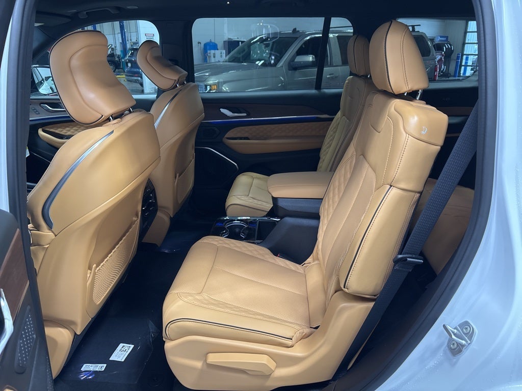 2025 Jeep Grand Cherokee L GRAND CHEROKEE L SUMMIT 4X4