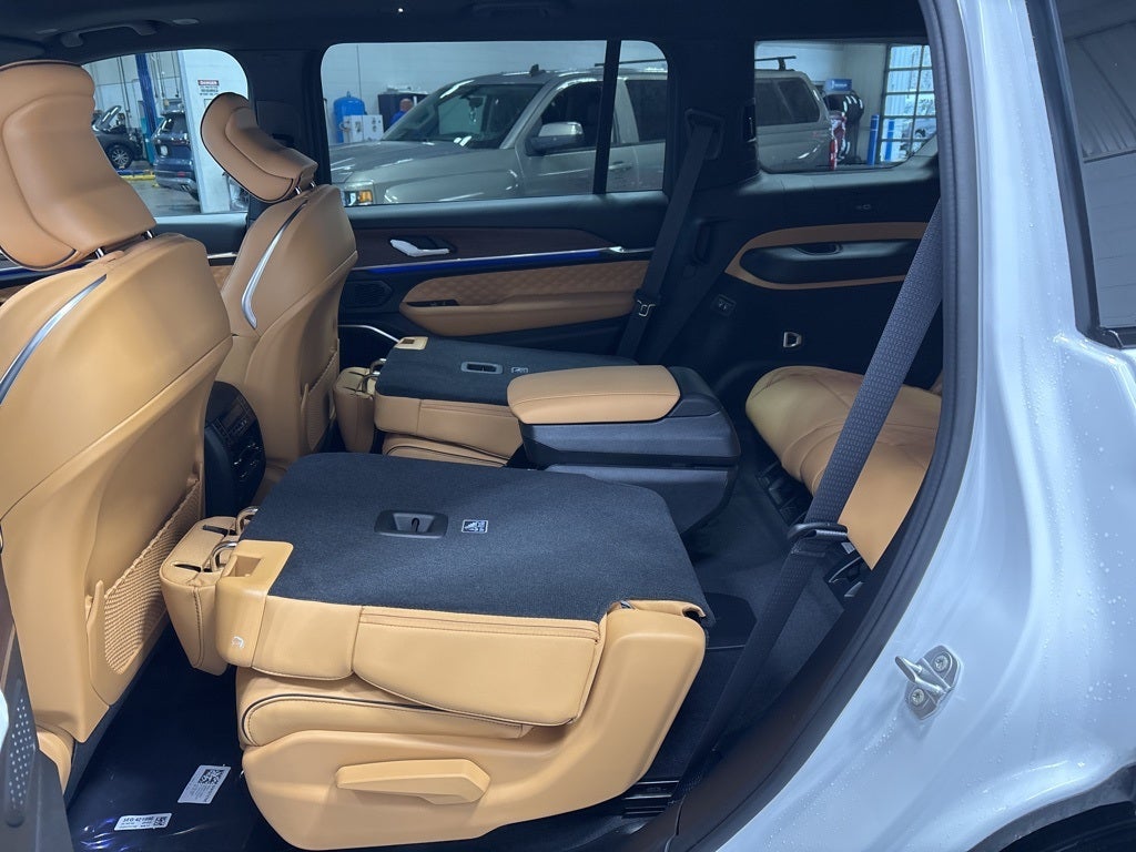 2025 Jeep Grand Cherokee L GRAND CHEROKEE L SUMMIT 4X4