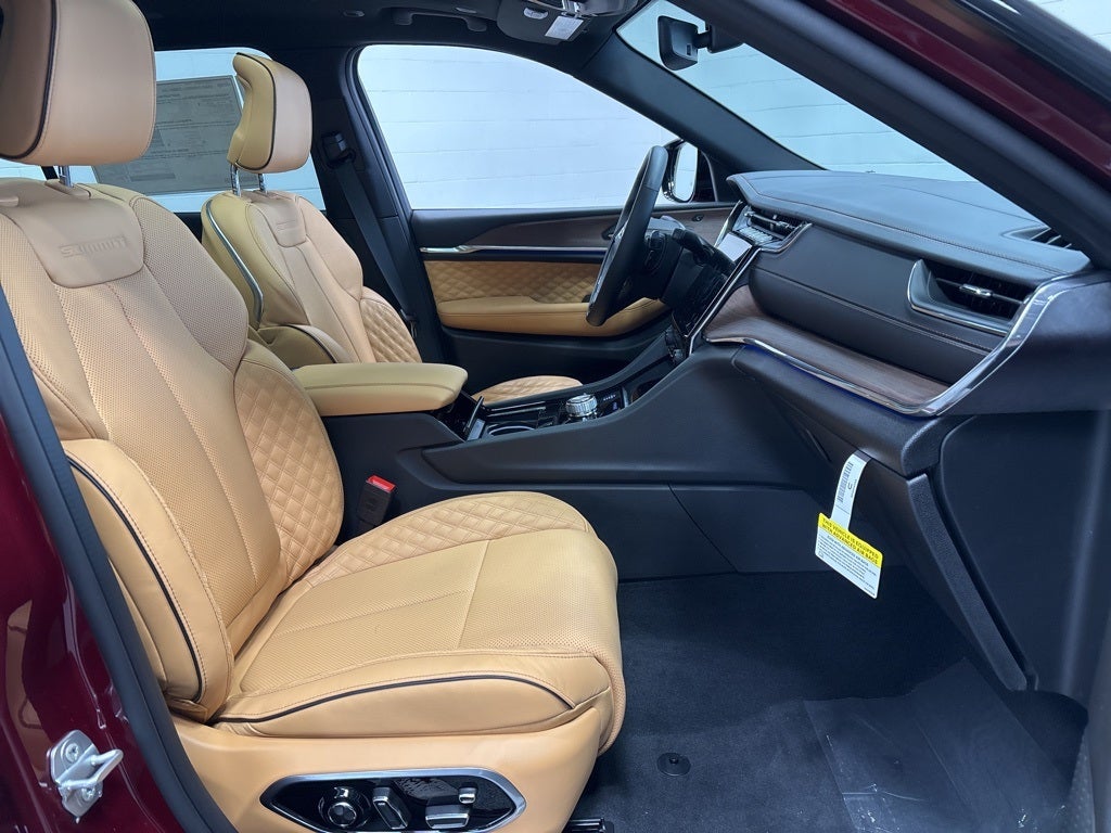 2025 Jeep Grand Cherokee L GRAND CHEROKEE L SUMMIT 4X4