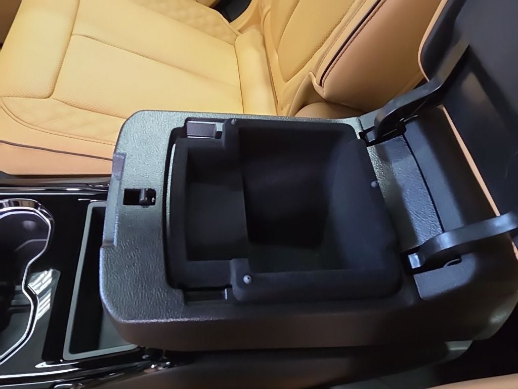 2026 Jeep Grand Cherokee L GRAND CHEROKEE L SUMMIT 4X4