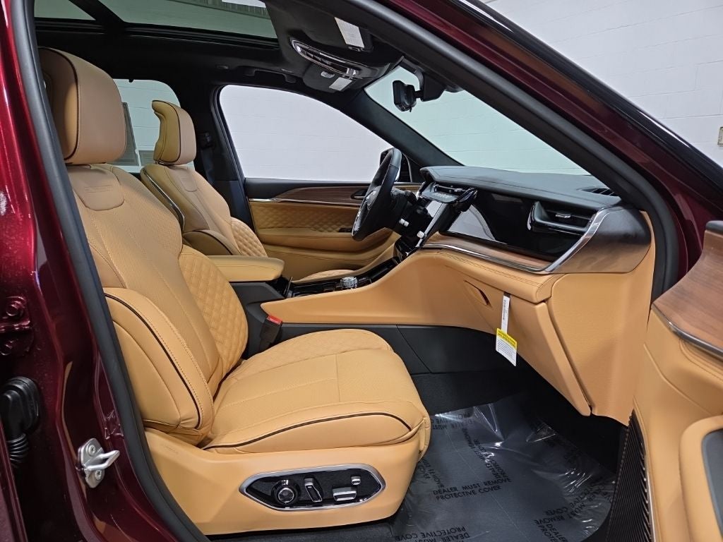 2026 Jeep Grand Cherokee L GRAND CHEROKEE L SUMMIT 4X4