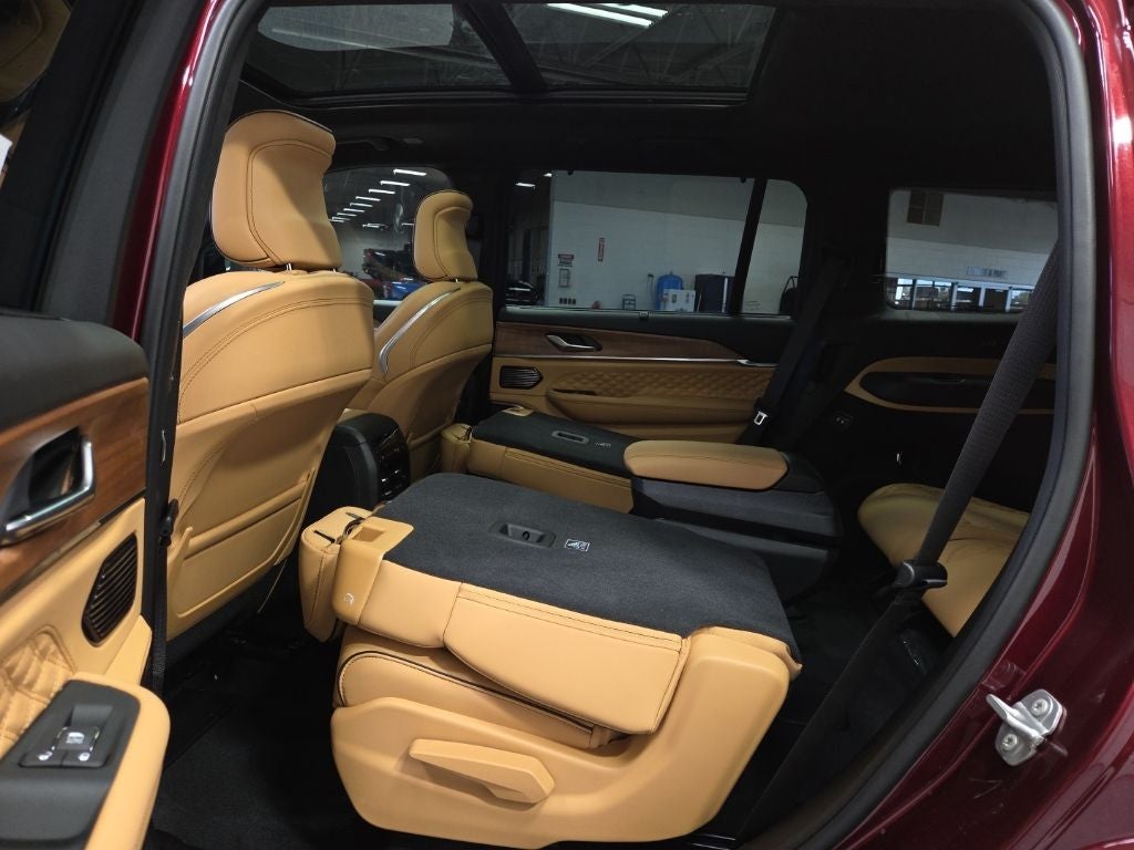 2026 Jeep Grand Cherokee L GRAND CHEROKEE L SUMMIT 4X4