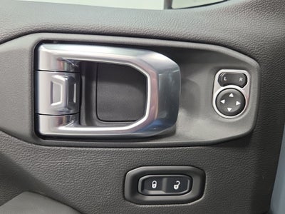 2026 Jeep Gladiator GLADIATOR SAHARA 4X4