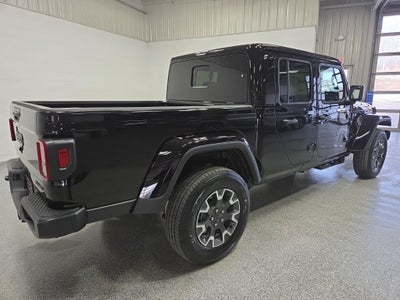 2026 Jeep Gladiator GLADIATOR SAHARA 4X4