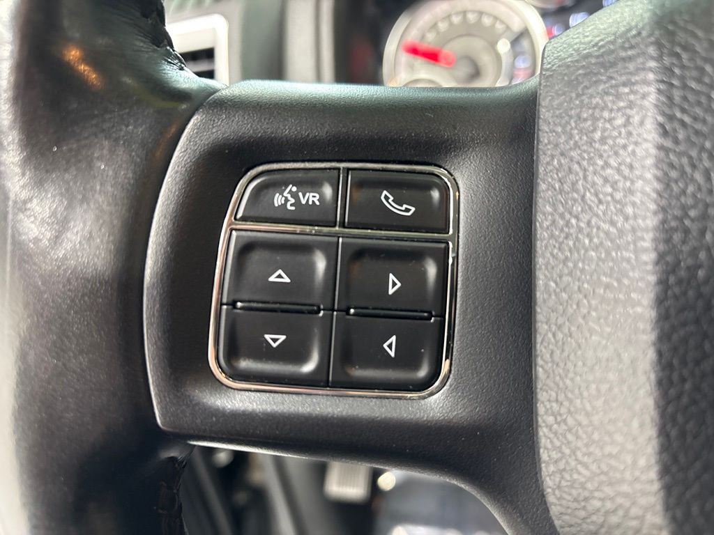 2018 RAM 1500 Big Horn Crew Cab 4x4 5'7' Box