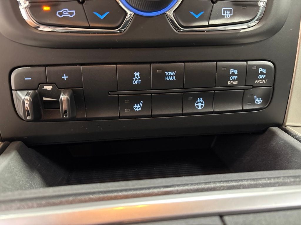 2018 RAM 1500 Big Horn Crew Cab 4x4 5'7' Box