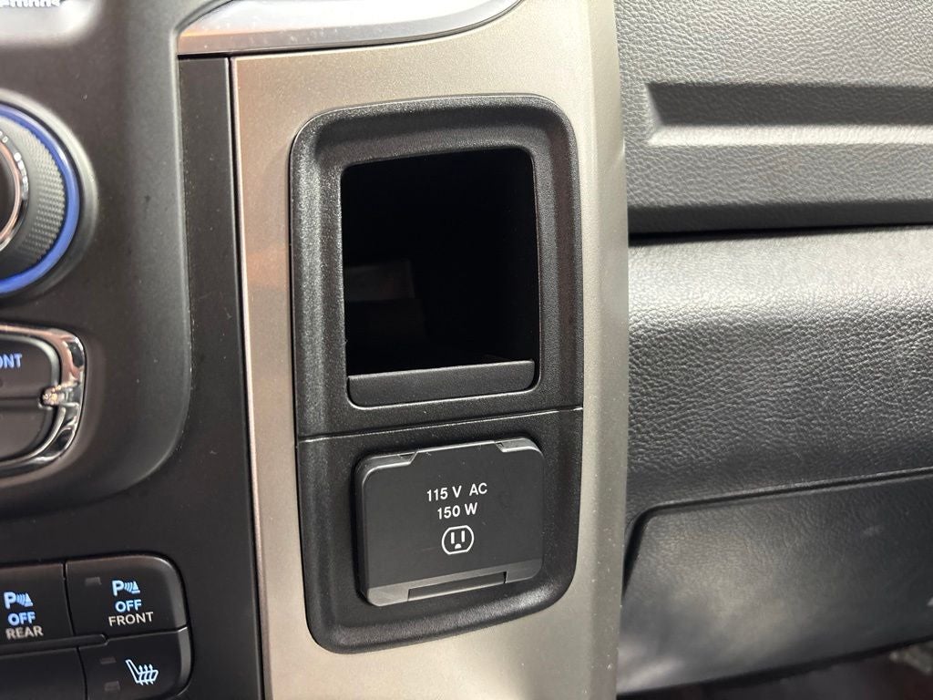 2018 RAM 1500 Big Horn Crew Cab 4x4 5'7' Box