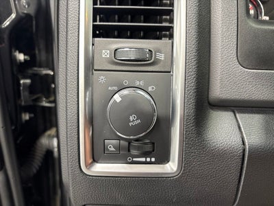 2018 RAM 1500 Big Horn Crew Cab 4x4 5'7' Box