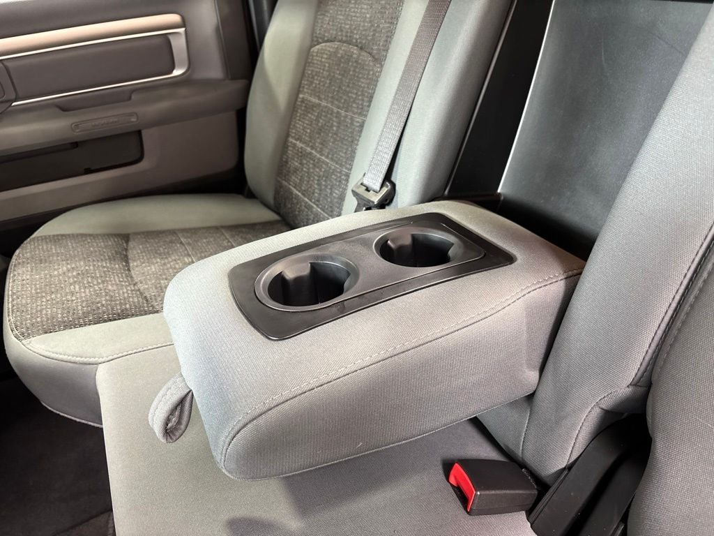2018 RAM 1500 Big Horn Crew Cab 4x4 5'7' Box