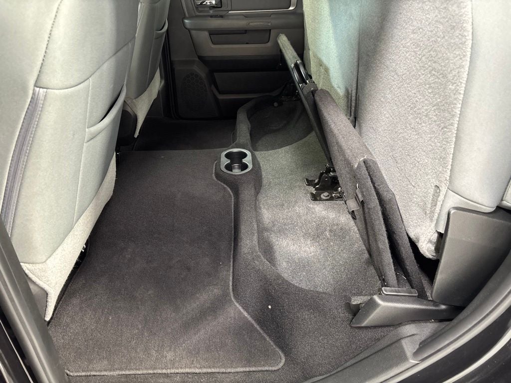 2018 RAM 1500 Big Horn Crew Cab 4x4 5'7' Box