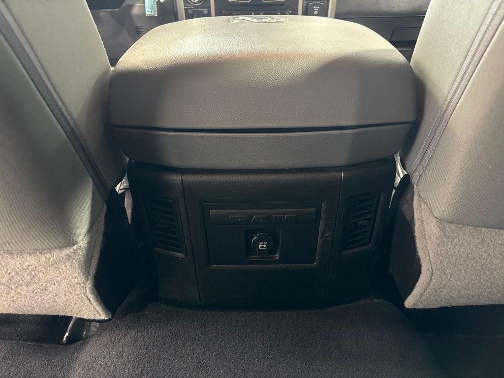 2018 RAM 1500 Big Horn Crew Cab 4x4 5'7' Box