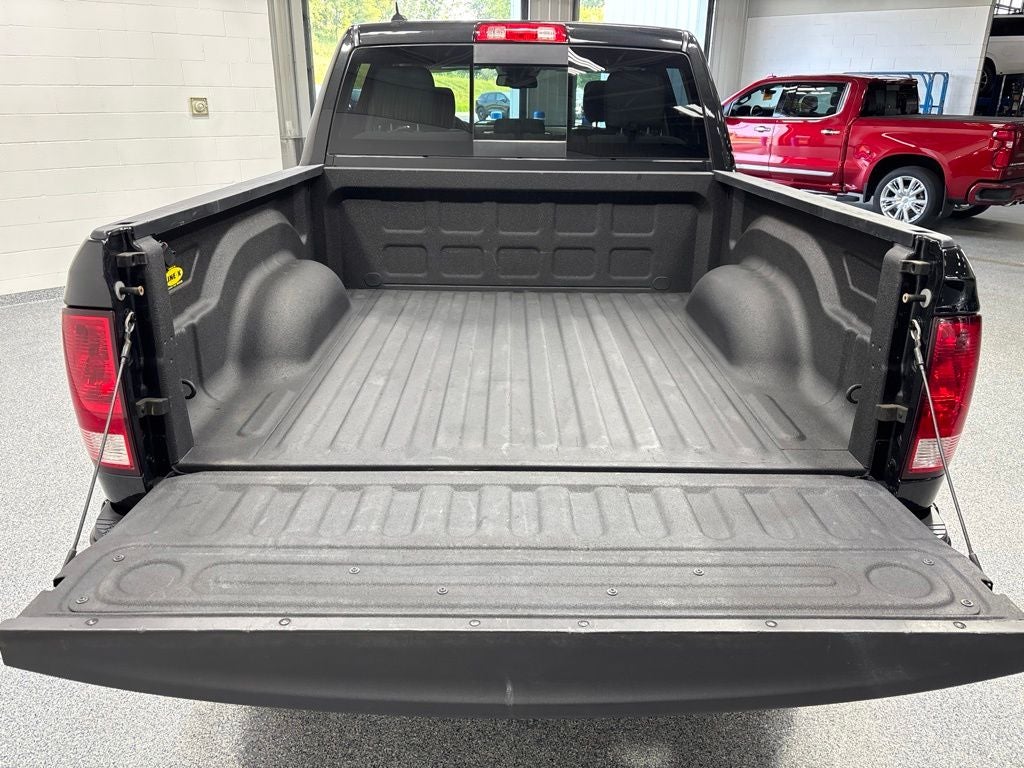 2018 RAM 1500 Big Horn Crew Cab 4x4 5'7' Box