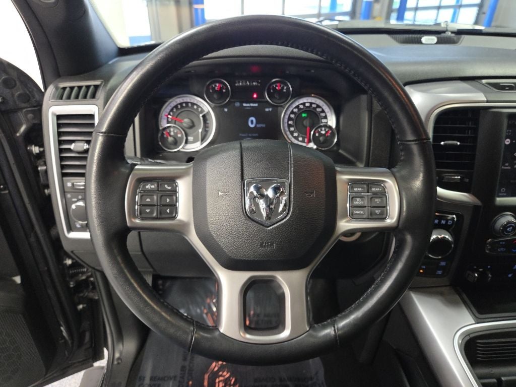 2024 RAM 1500 Classic Warlock Crew Cab 4x4 5'7' Box