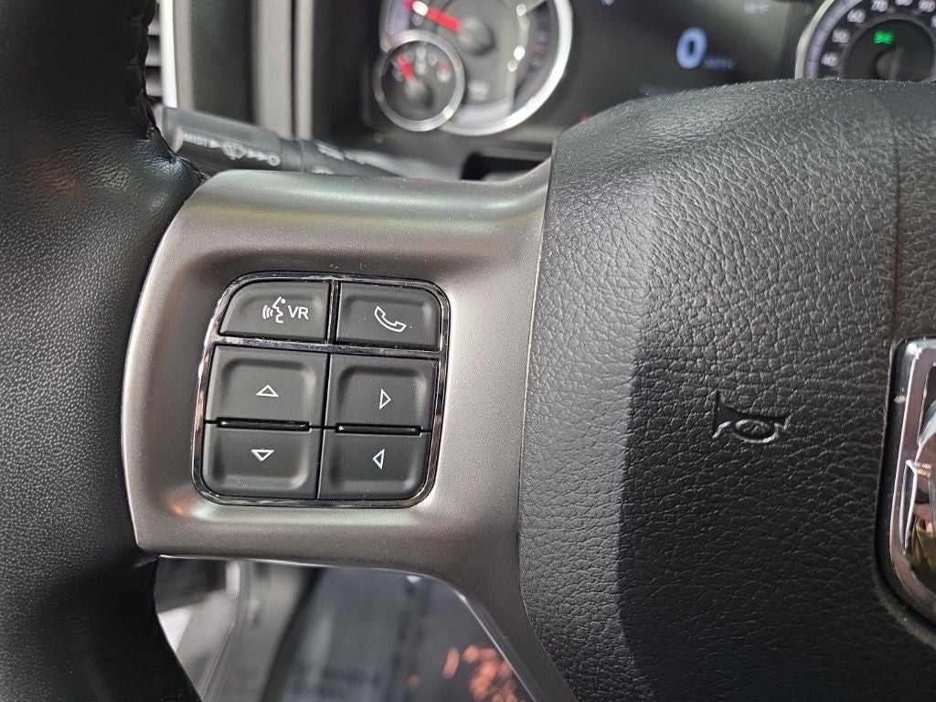 2024 RAM 1500 Classic Warlock Crew Cab 4x4 5'7' Box