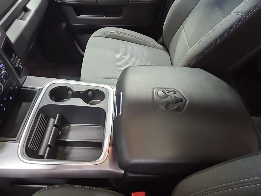 2024 RAM 1500 Classic Warlock Crew Cab 4x4 5'7' Box