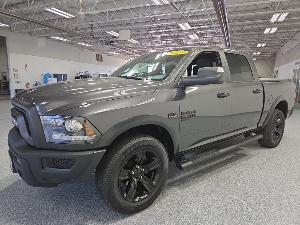 2024 RAM 1500 Classic Warlock Crew Cab 4x4 5'7' Box