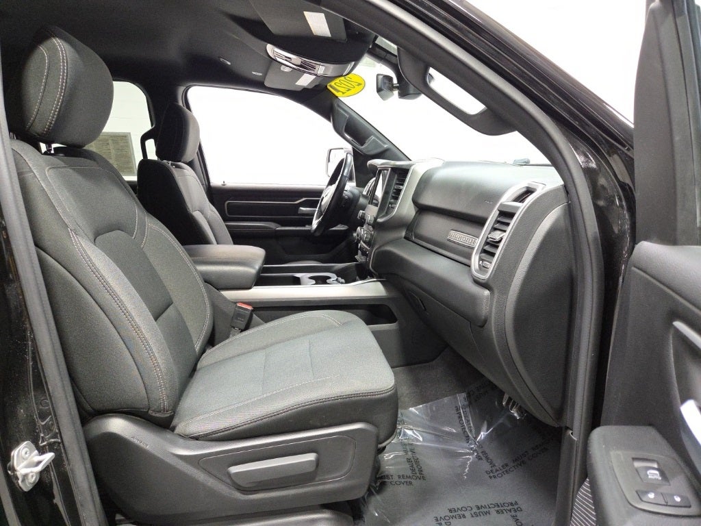 2021 RAM 1500 Big Horn Quad Cab 4x4 6'4' Box