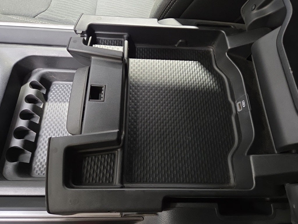 2021 RAM 1500 Big Horn Quad Cab 4x4 6'4' Box