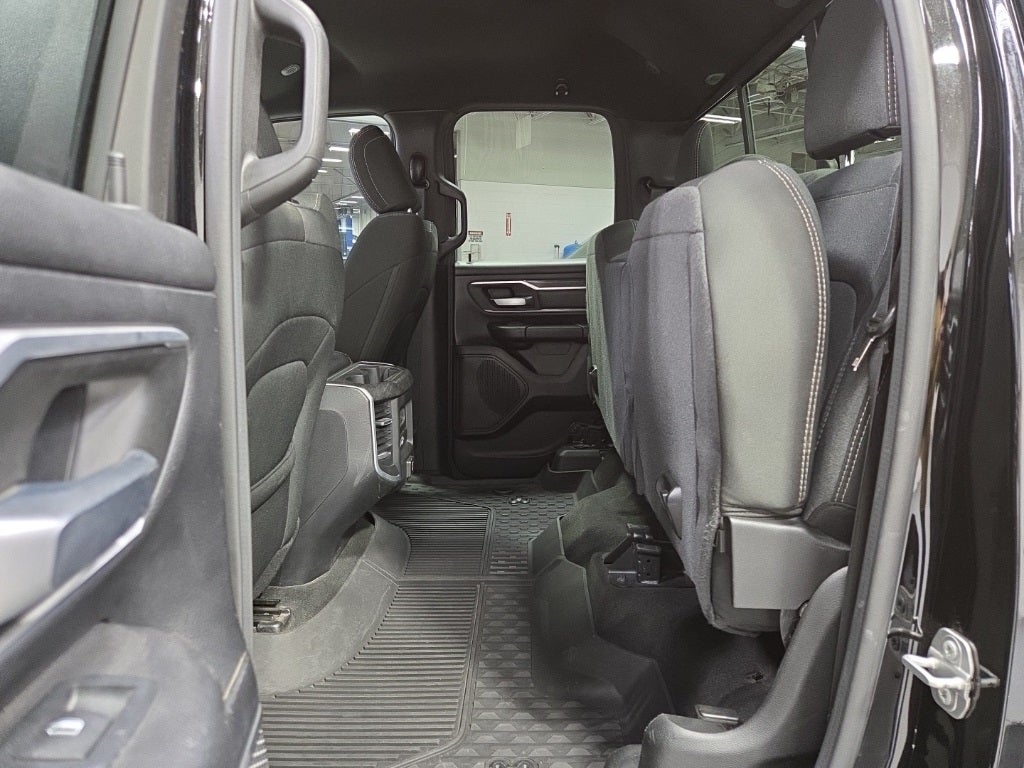 2021 RAM 1500 Big Horn Quad Cab 4x4 6'4' Box