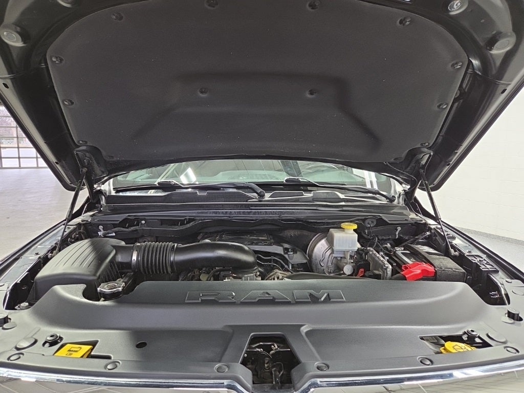 2021 RAM 1500 Big Horn Quad Cab 4x4 6'4' Box