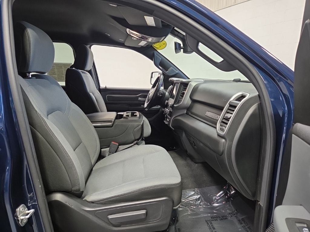 2021 RAM 1500 Big Horn Quad Cab 4x4 6'4' Box