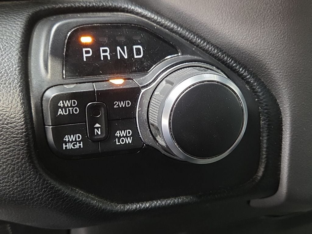 2021 RAM 1500 Big Horn Quad Cab 4x4 6'4' Box