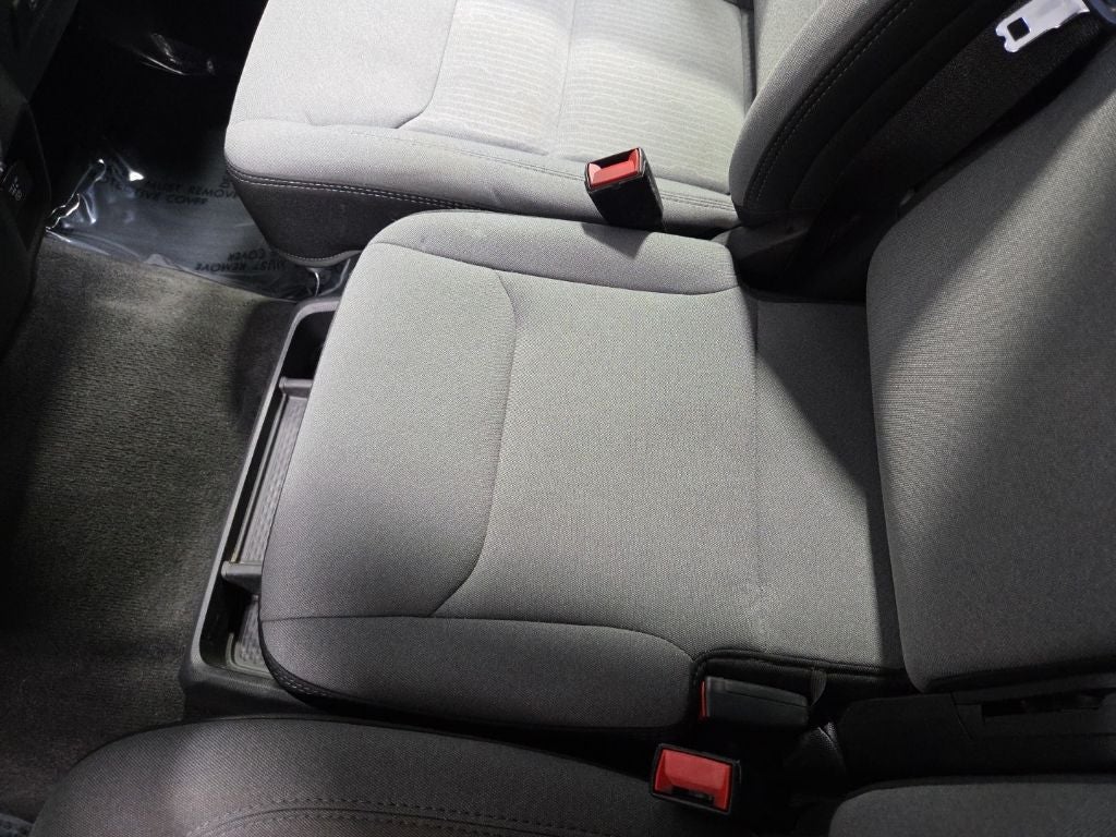 2021 RAM 1500 Big Horn Quad Cab 4x4 6'4' Box