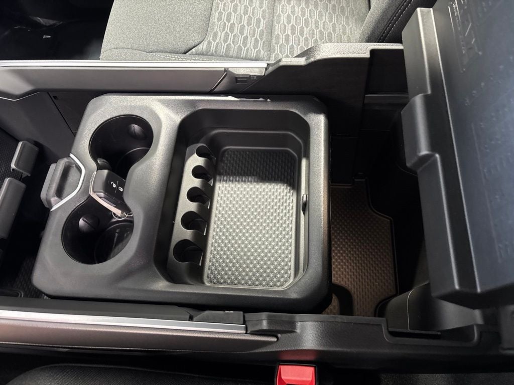 2026 RAM 1500 RAM 1500 EXPRESS QUAD CAB 4X4 6'4' BOX