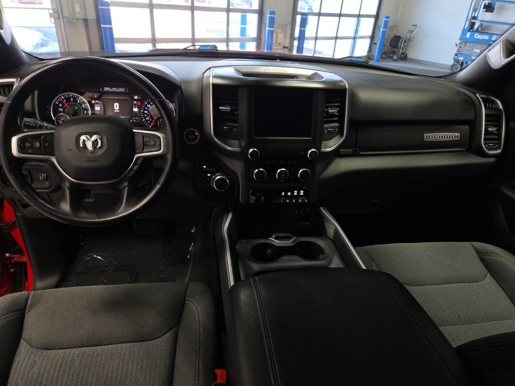 2022 RAM 1500 Big Horn Crew Cab 4x4 5'7' Box