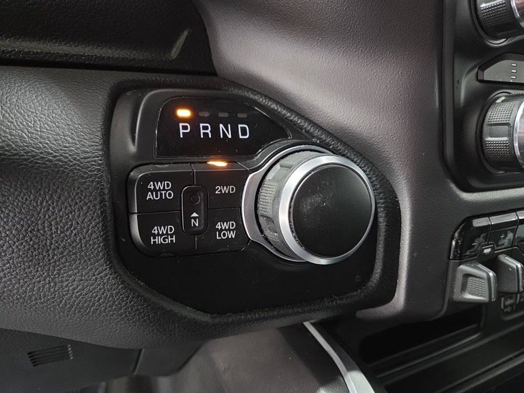 2022 RAM 1500 Big Horn Crew Cab 4x4 5'7' Box