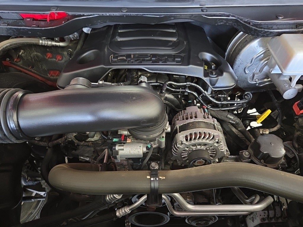 2022 RAM 1500 Big Horn Crew Cab 4x4 5'7' Box