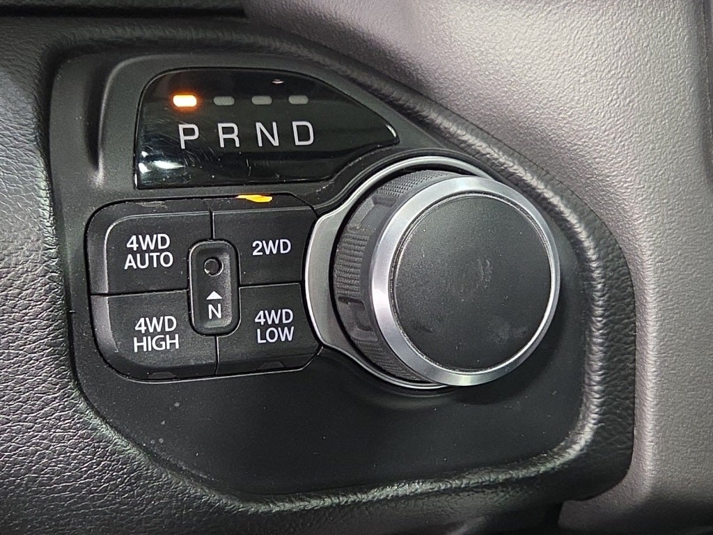 2019 RAM 1500 Big Horn/Lone Star Crew Cab 4x4 5'7' Box