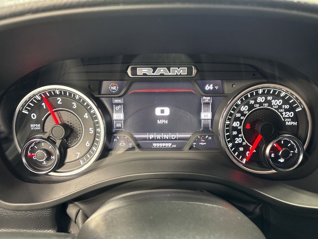 2023 RAM 1500 Big Horn Crew Cab 4x4 5'7' Box