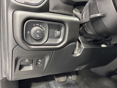 2023 RAM 1500 Big Horn Crew Cab 4x4 5'7' Box