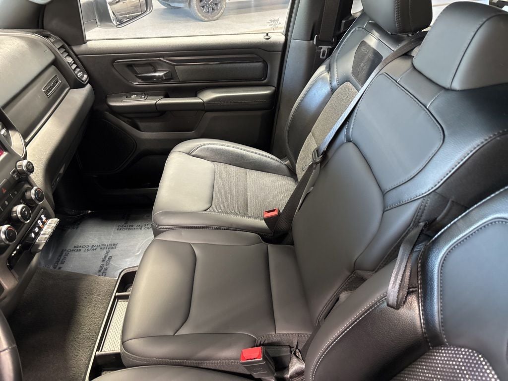 2023 RAM 1500 Big Horn Crew Cab 4x4 5'7' Box