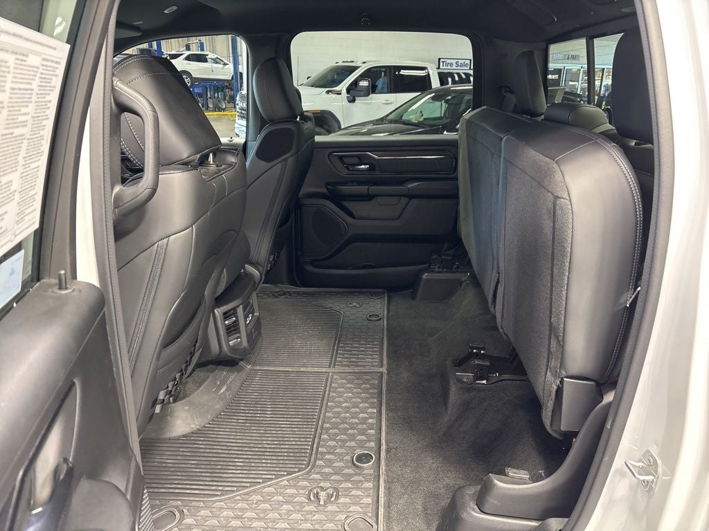 2023 RAM 1500 Big Horn Crew Cab 4x4 5'7' Box