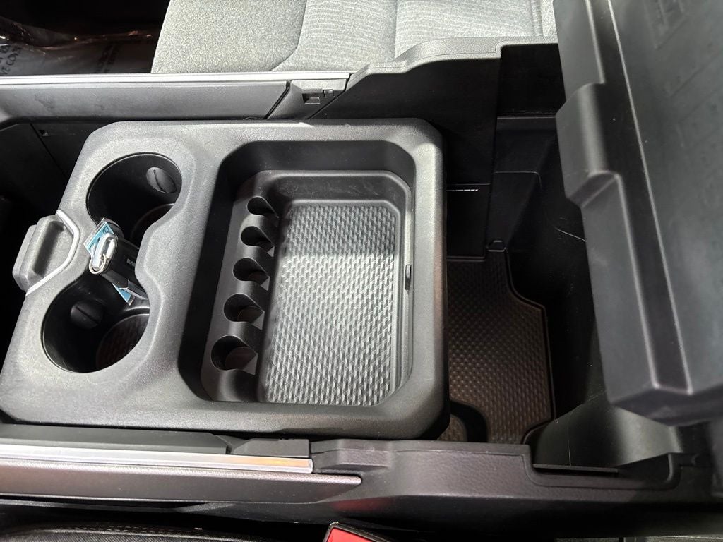2020 RAM 1500 Big Horn Crew Cab 4x4 5'7' Box