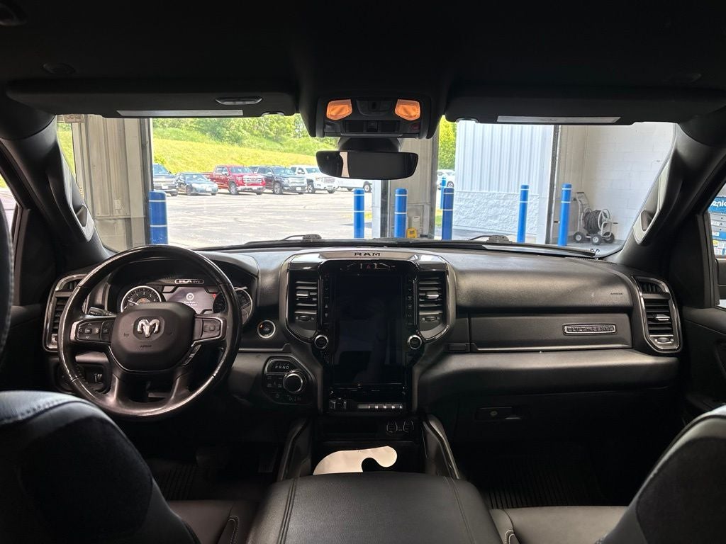 2020 RAM 1500 Big Horn Crew Cab 4x4 5'7' Box