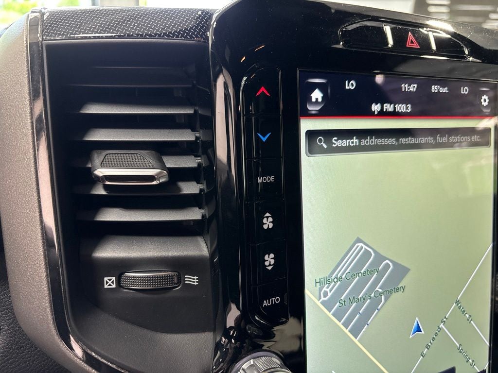 2020 RAM 1500 Big Horn Crew Cab 4x4 5'7' Box