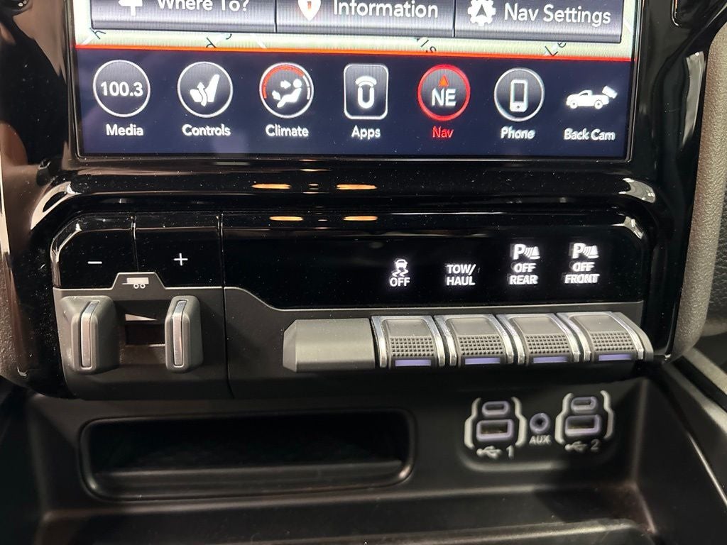 2020 RAM 1500 Big Horn Crew Cab 4x4 5'7' Box