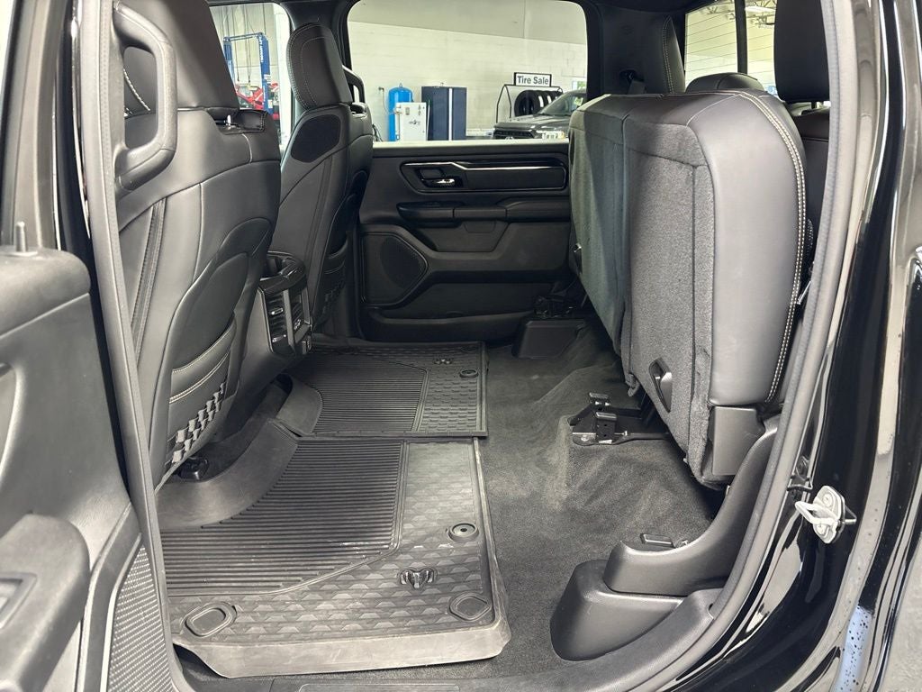 2020 RAM 1500 Big Horn Crew Cab 4x4 5'7' Box