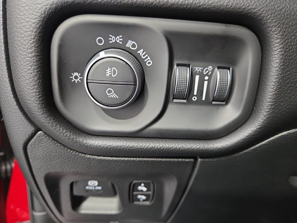 2026 RAM 1500 RAM 1500 BIG HORN CREW CAB 4X4 5'7' BOX