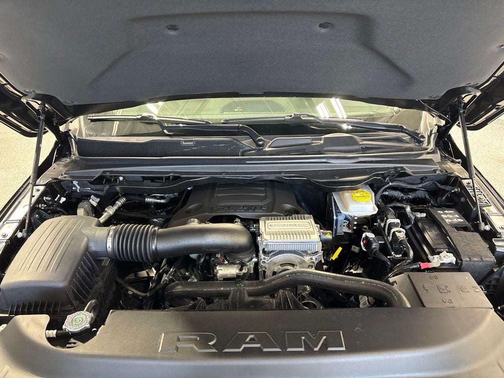 2027 RAM 1500 RAM 1500 BIG HORN CREW CAB 4X4 5'7' BOX