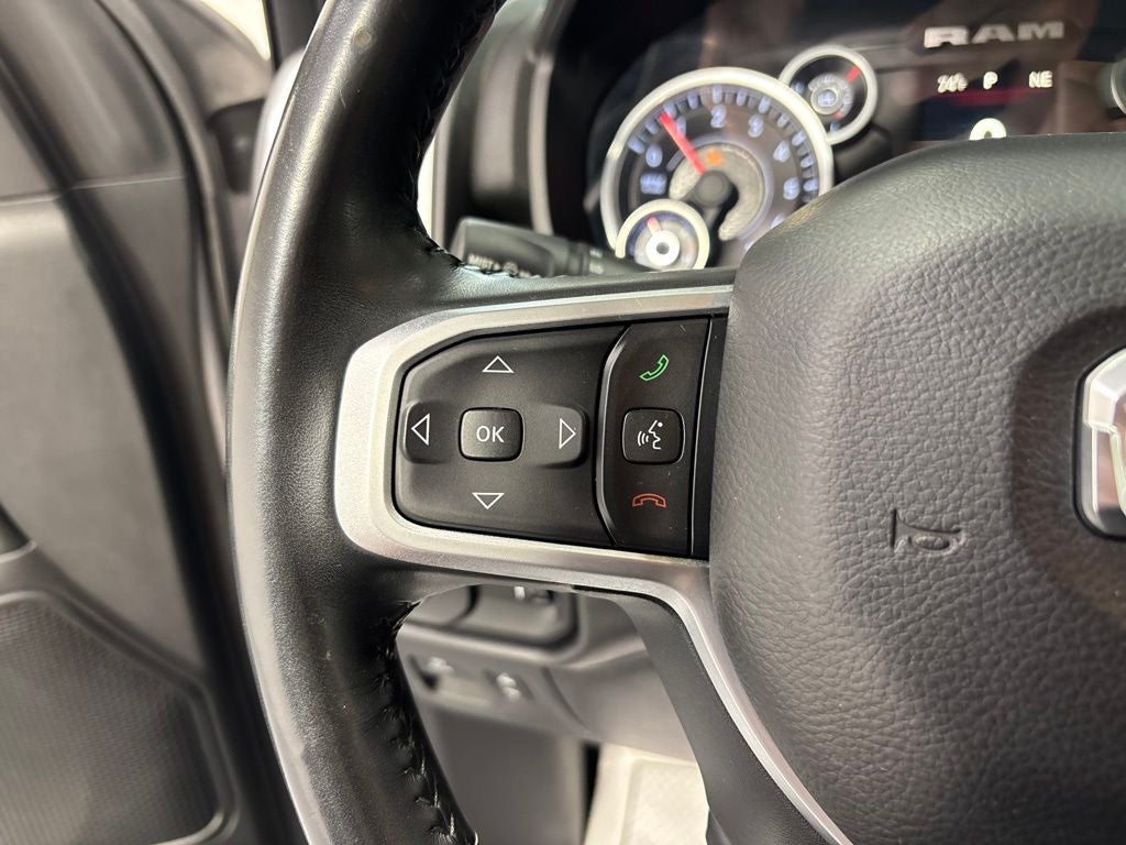 2020 RAM 1500 Big Horn Crew Cab 4x4 5'7' Box